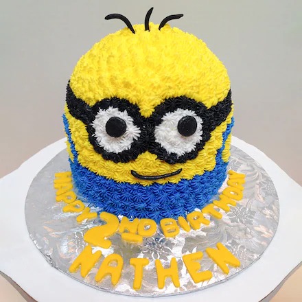 Cute Minion Birthday Cake