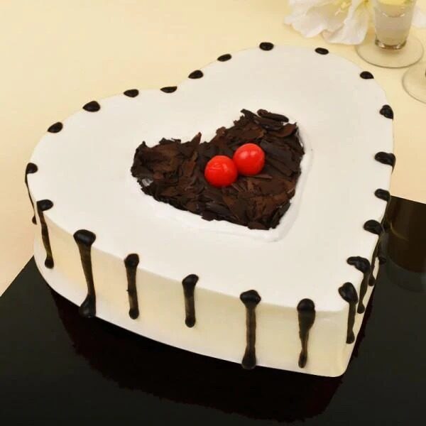 Choco Drops Black Forest Cake
