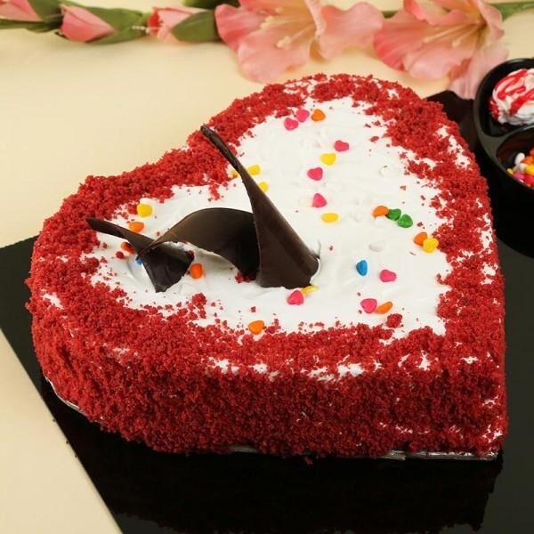 Love Velvet Cake