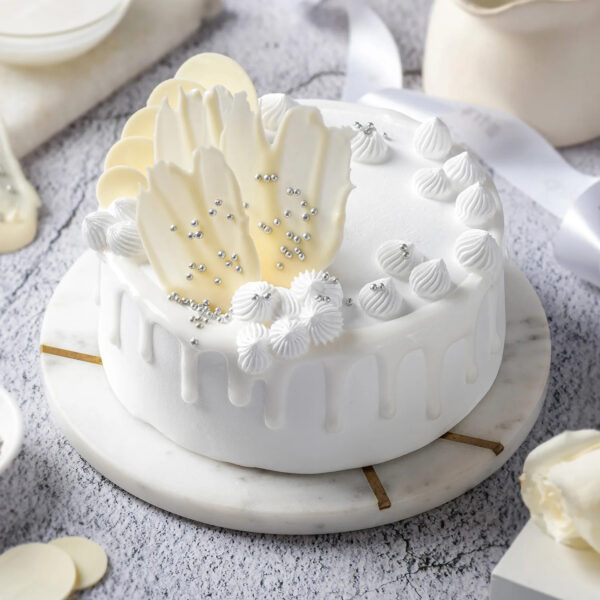 Elegant Vanilla Cake