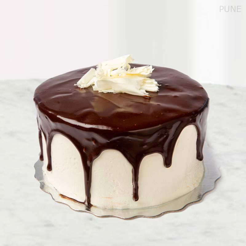 Delicious Vanilla Chocolate Cake