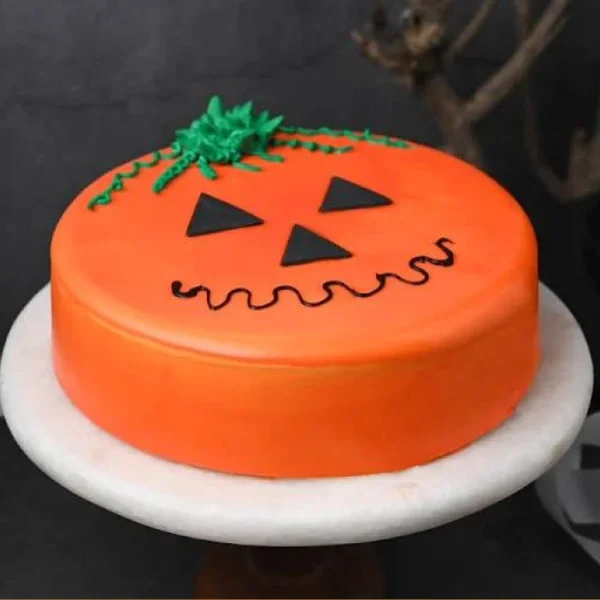 Jack o Lantern Halloween Cake
