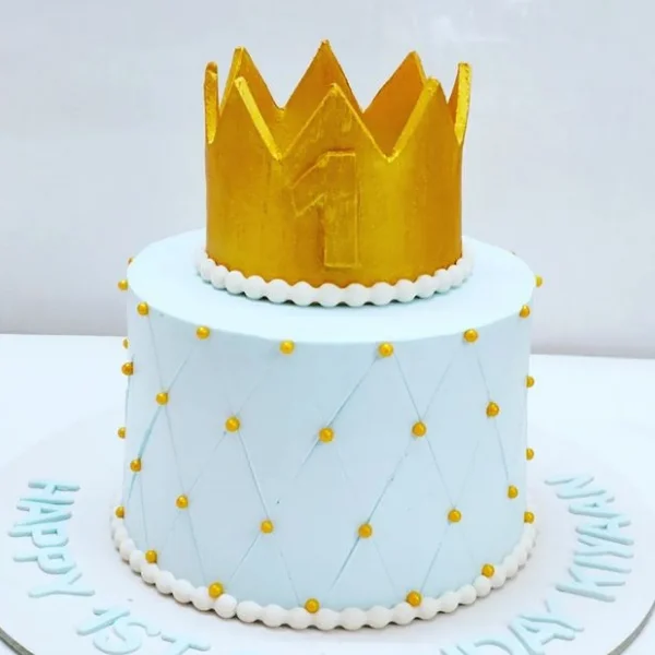 crown king cake