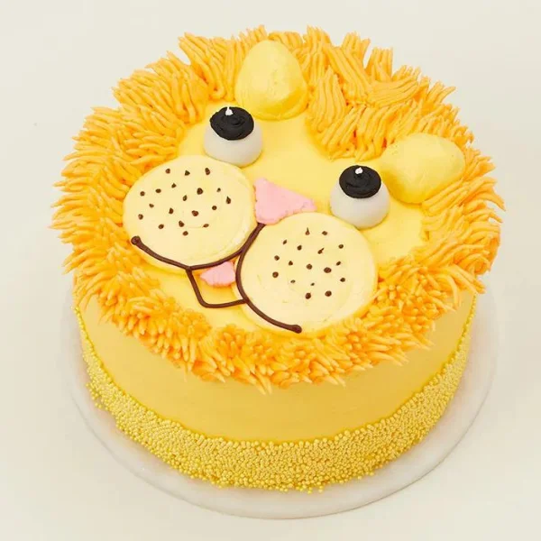 cute lion theme cake